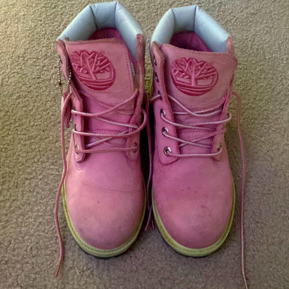 U.S. 8.5 Timberland pink suede Boots